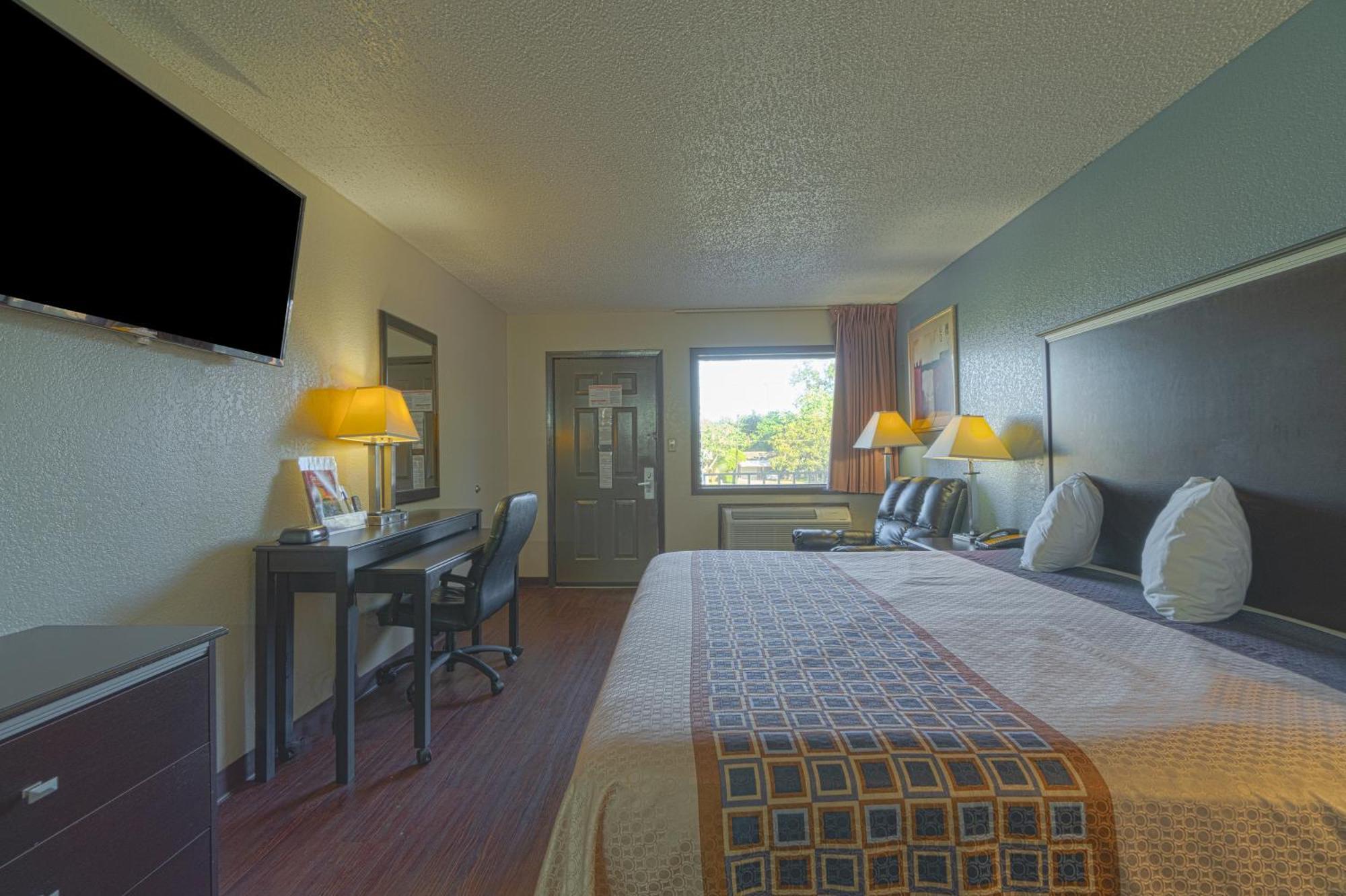Regency Inn & Suites By Oyo Bay City Tx Luaran gambar