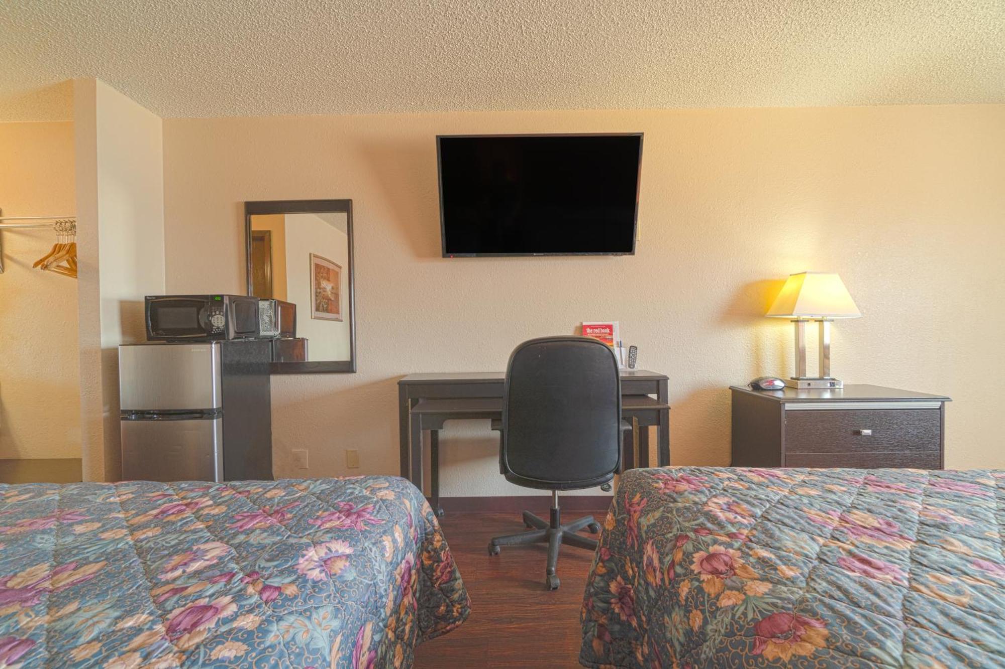 Regency Inn & Suites By Oyo Bay City Tx Luaran gambar