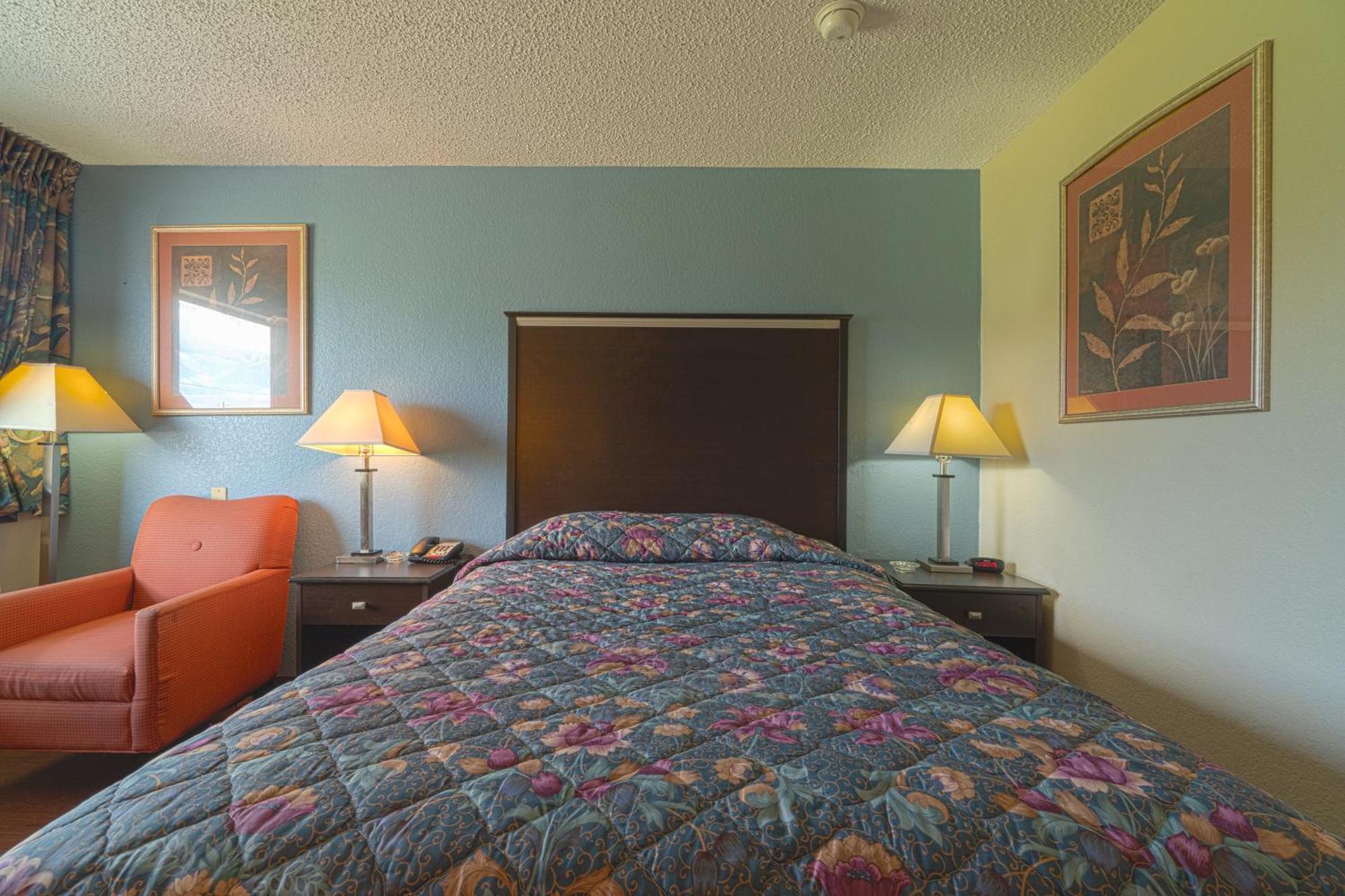 Regency Inn & Suites By Oyo Bay City Tx Luaran gambar